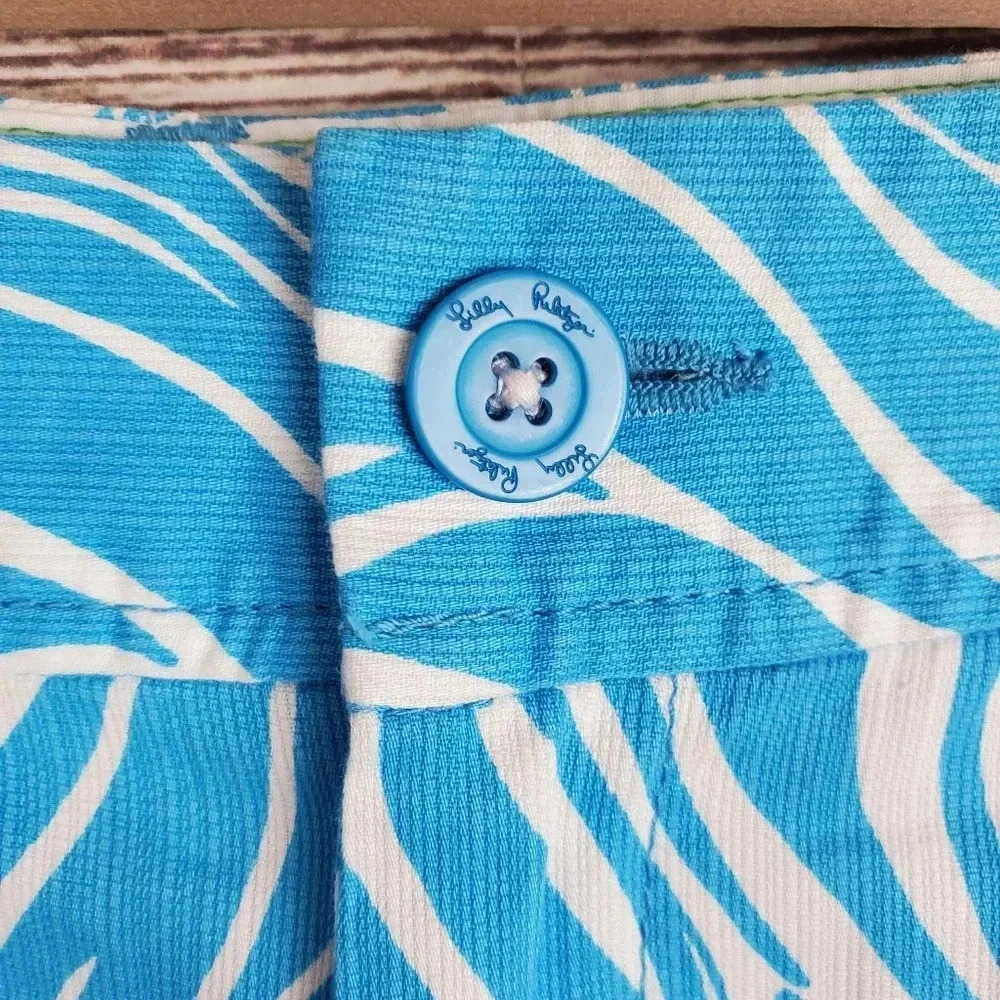 Lilly Pulitzer Womens Size 2 Blue/WhiteJoe Fish Callahan Shorts - Picture 5 of 10